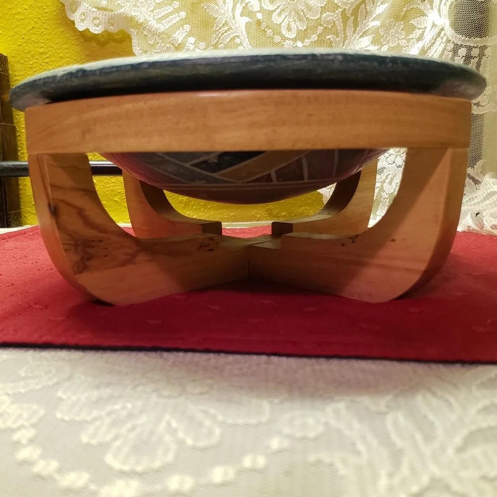 Vtg Heavy Ceramic Etched Bowl W/Wooden Stand